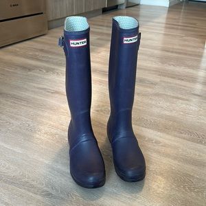 Hunter Original Tall Boot - Matte Purple (size 9M/10F)